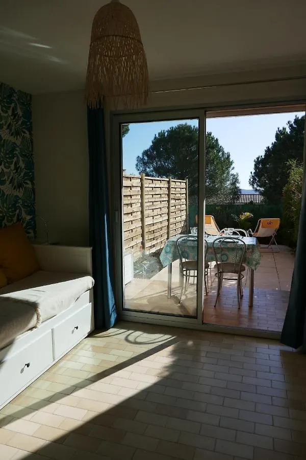 Bel Appartement Acces Direct Mer; L'Almanarre, Hyères Apartamento