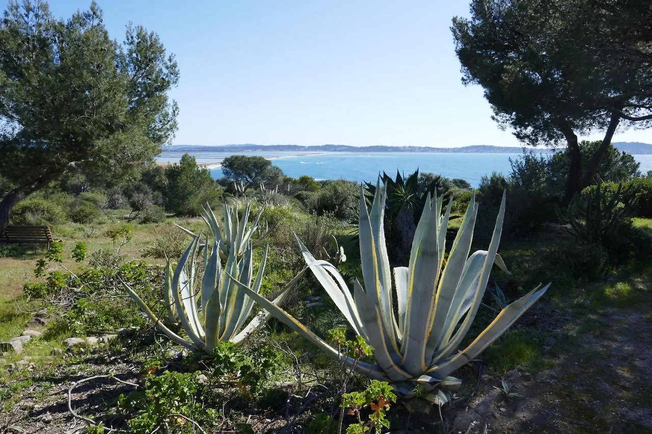 Bel Appartement Acces Direct Mer; L'Almanarre, Hyeres
