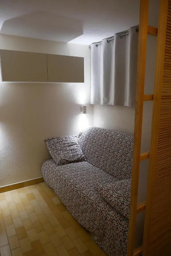 Apartment Bel Appartement Acces Direct Mer; L'Almanarre, Hyeres France
