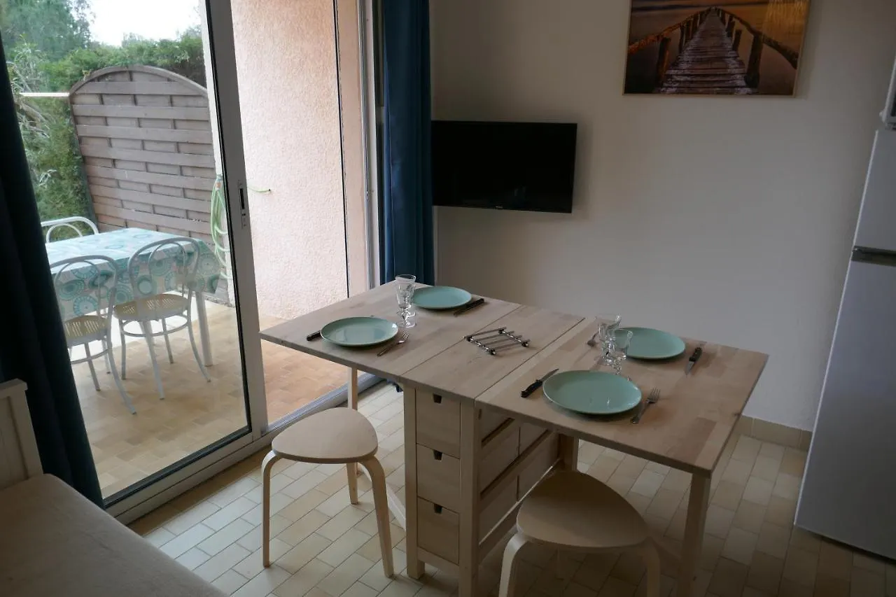 Bel Appartement Acces Direct Mer; L'Almanarre, Hyeres