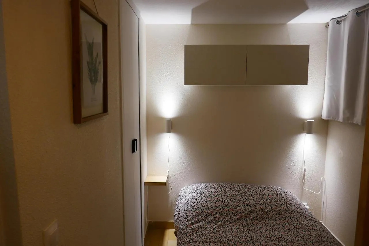 Bel Appartement Acces Direct Mer; L'Almanarre, Hyeres 0*,  France