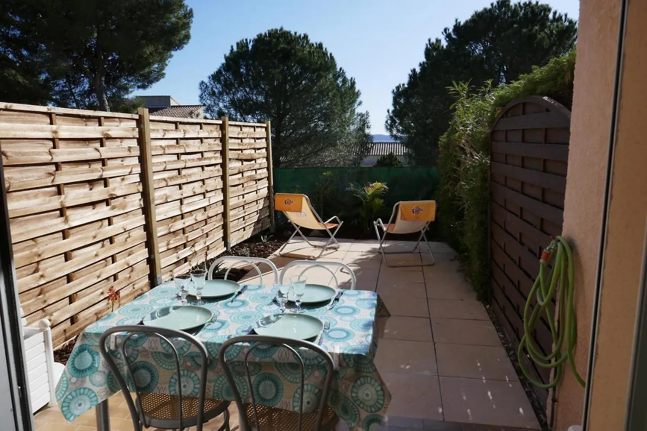 Bel Appartement Acces Direct Mer; L'Almanarre, Hyeres Apartment