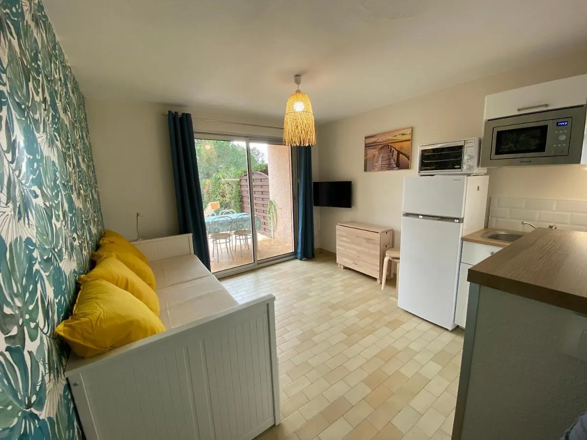 Bel Appartement Acces Direct Mer; L'Almanarre, Hyeres Apartment
